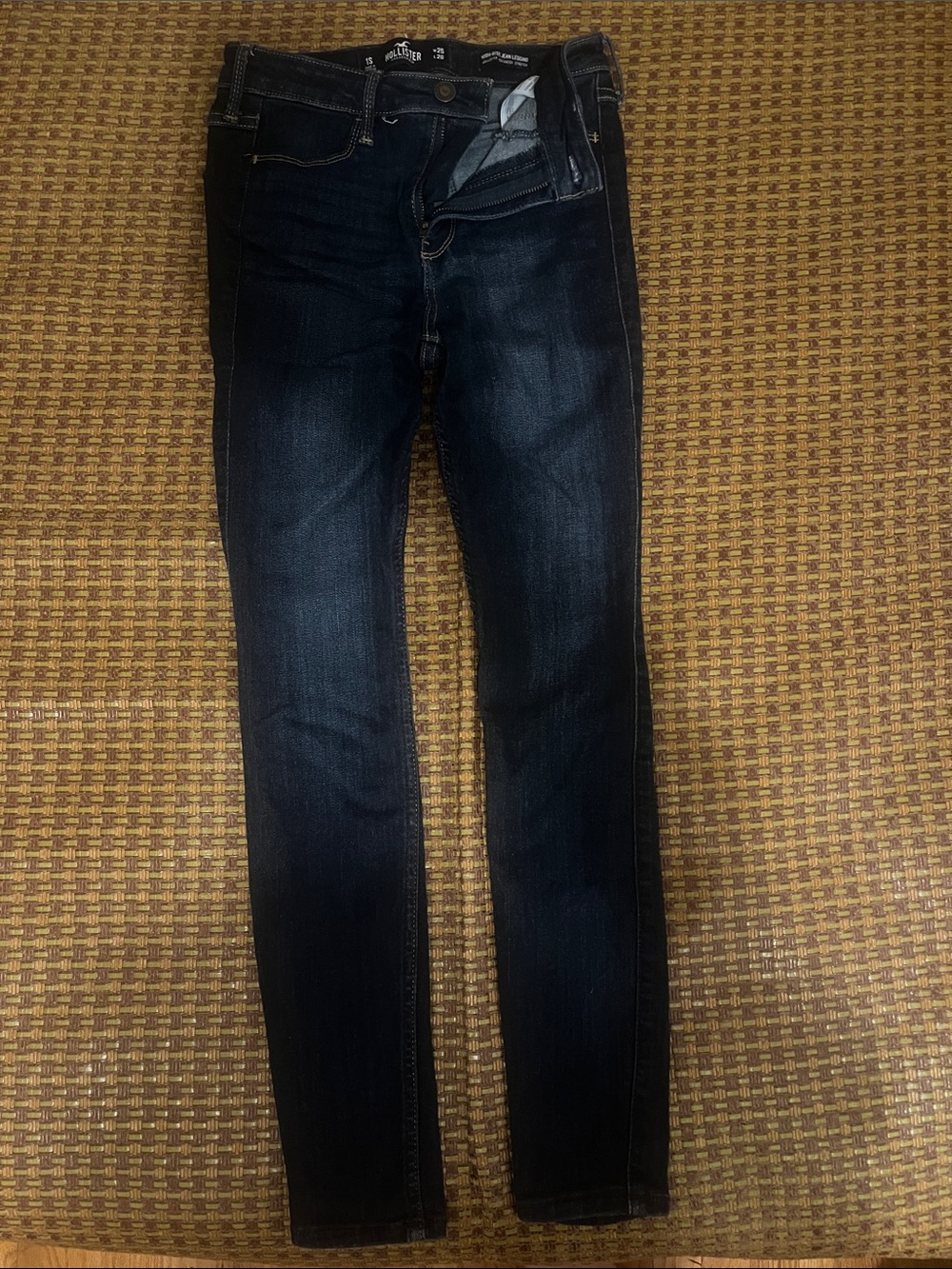 Hollister Dark Wash Blue Women’s Jeggings